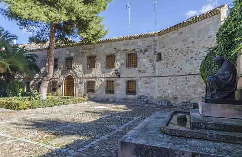 Toledo - El Toboso 12 - convento Clarisas.jpg